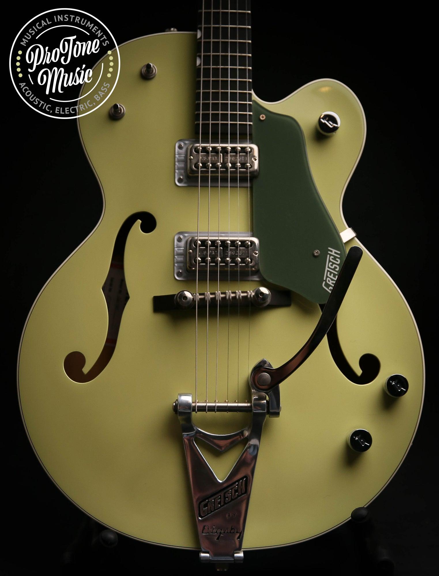 Gretsch G6118T Anniversary Bigsby Two Tone Green Japanese & Hard Case