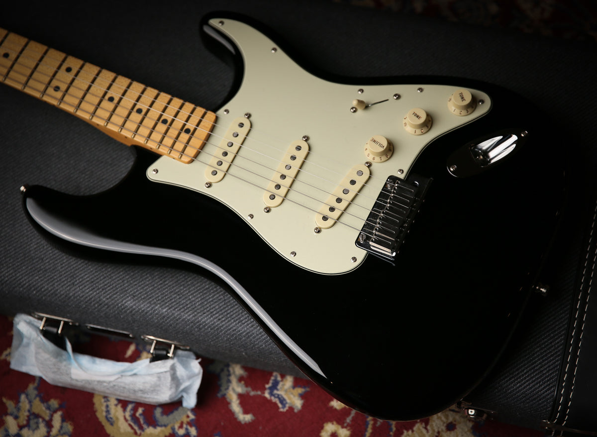 2018 Fender USA The Edge Stratocaster Signature Model Black - ProTone Music