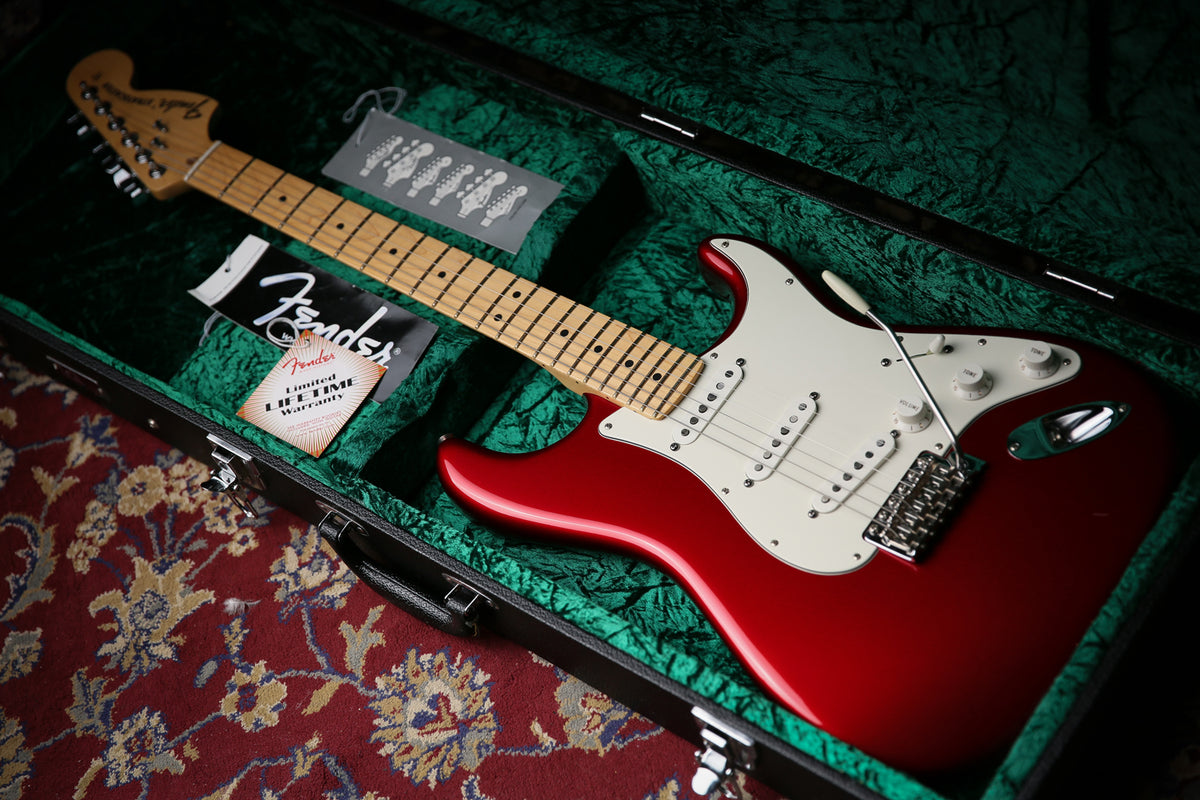 2012 Fender American Special Stratocaster Candy Apple Red