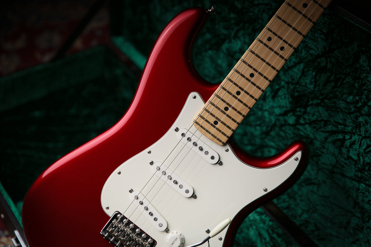 2012 Fender American Special Stratocaster Candy Apple Red