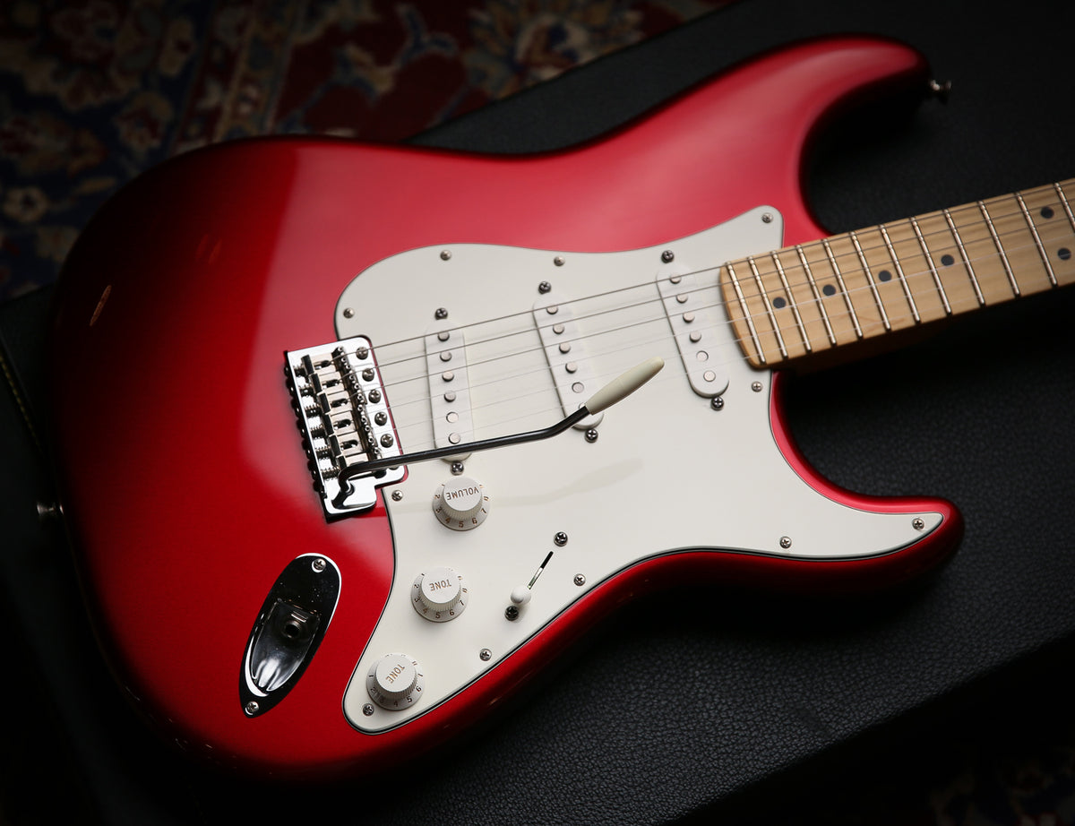 2012 Fender American Special Stratocaster Candy Apple Red