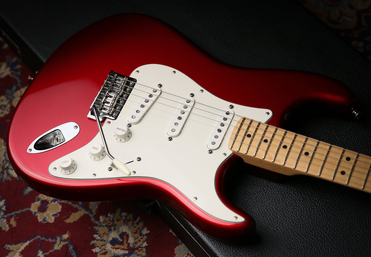 2012 Fender American Special Stratocaster Candy Apple Red