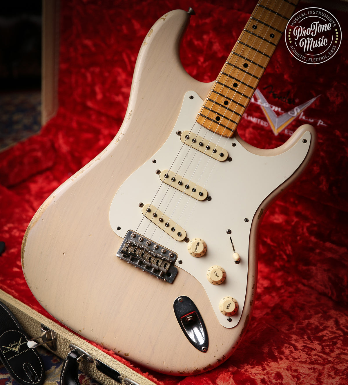 2015 Fender USA Custom Shop 55 Stratocaster Relic Dirty White Blonde