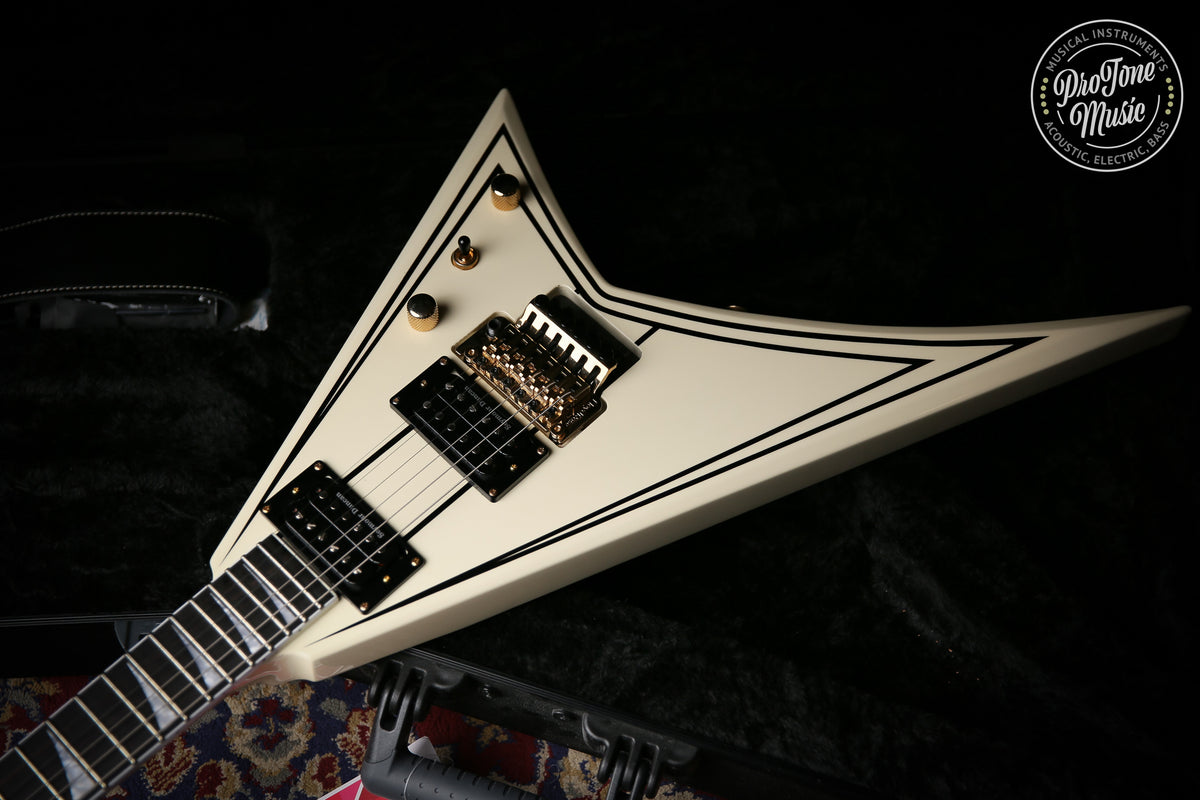 Jackson Pro Series RR3 Rhoads Ivory with Black Pinstripe &amp; Hard Case