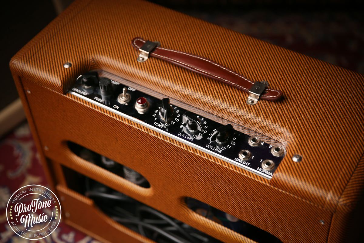 Lazy J 20 Watt Valve Amplifier Lacquered Tweed Finish